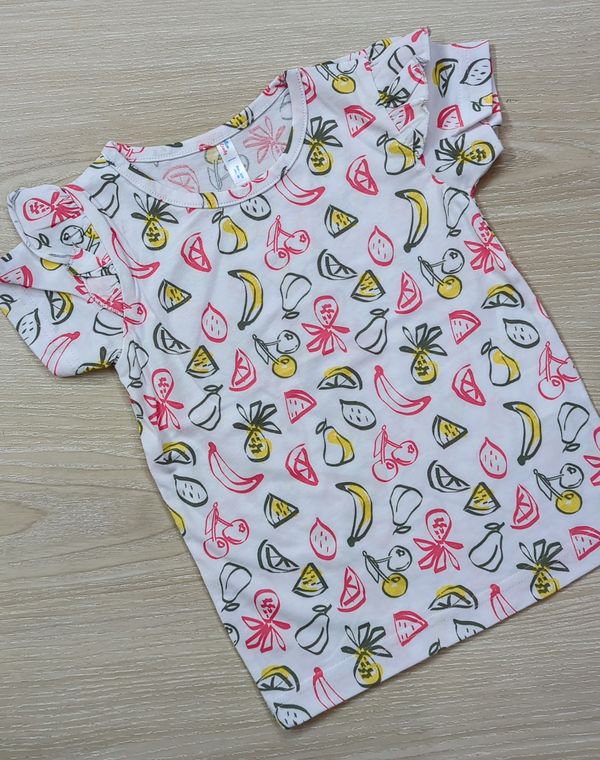 Girl T-Shirt 2y