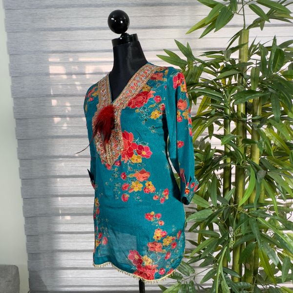 Emerald Bloom Embroidered Floral Kurti