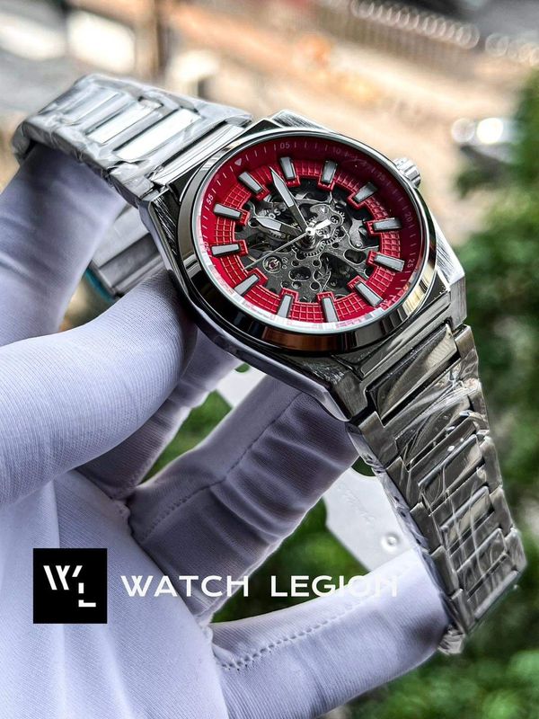 FOSSIL AUTO SILVER CHAIN RED DIAL