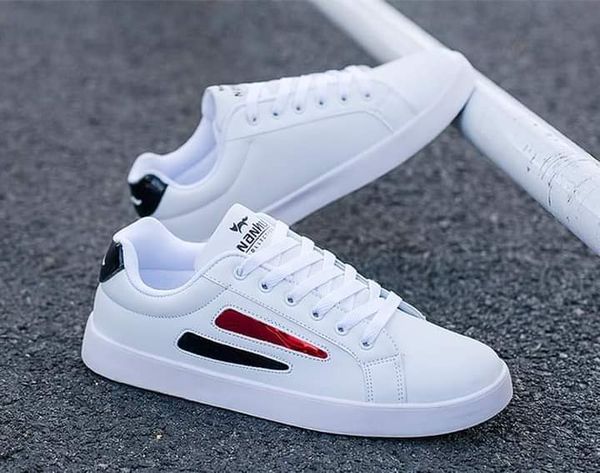 Premium Quality Sneaker (ADS-19)
