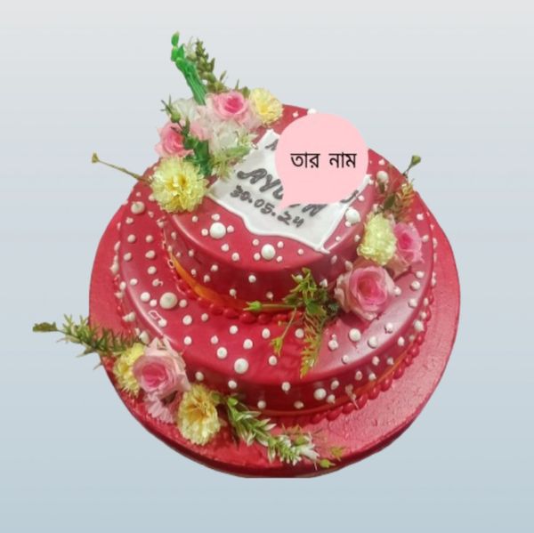 আকর্ষণীয় লাল পোলকা ডট ডিজাইনার কেক