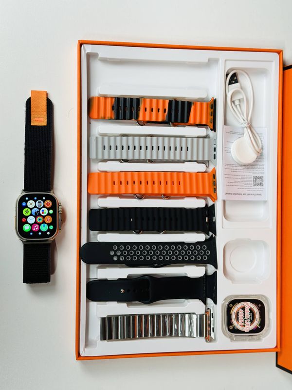 Y80 Ultra Smartwatch With 8 Strap - Image 3