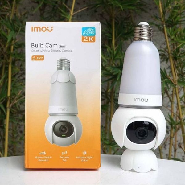 Dahua IMOU 3MP Wireless PTZ Bulb Camera