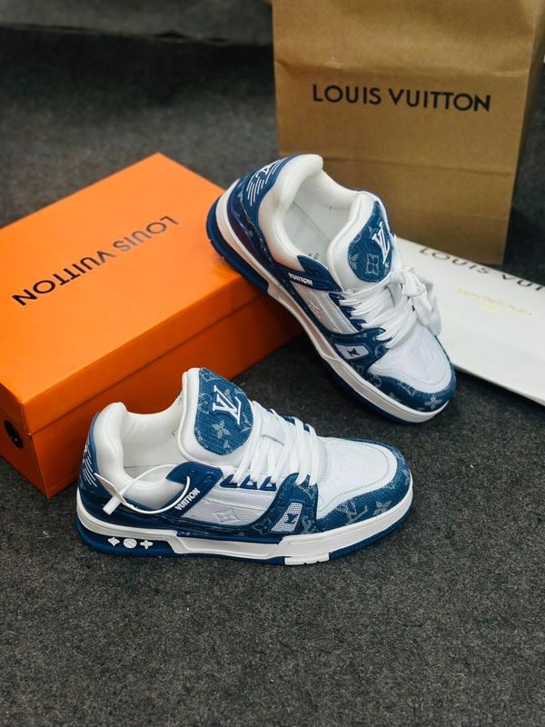 Louis Vuitton Trainers (1:1)