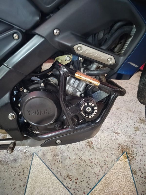 Premium Metal Gutli Heavy Bumper For Yamaha MT-15