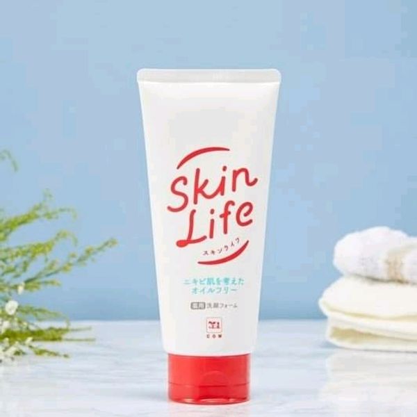 Skin Life foaming facewash