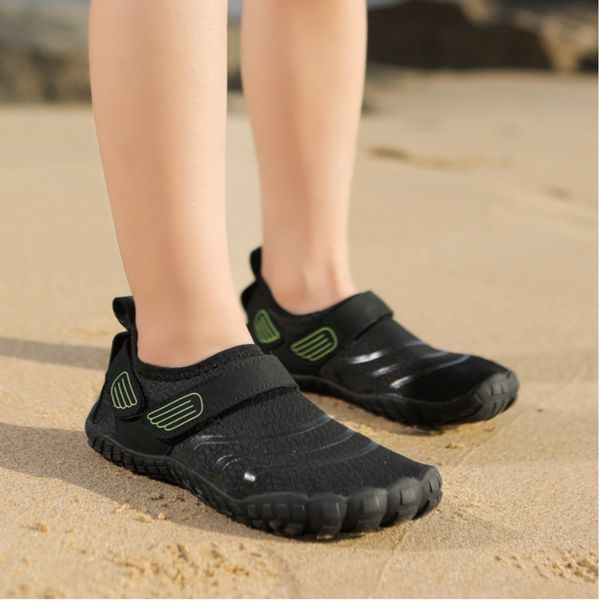 Tracking travelling running shoes original imported