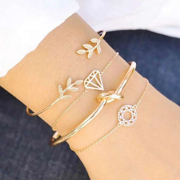 Leaf Dimond shape bracelet