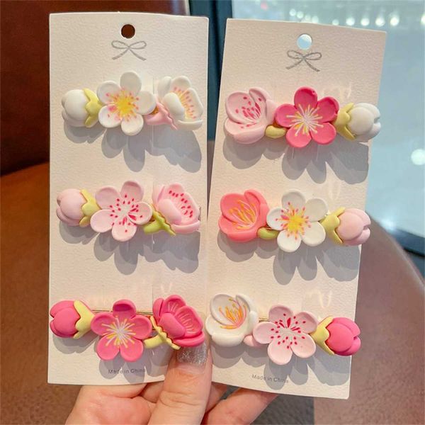 Cute pink sakura hair pin