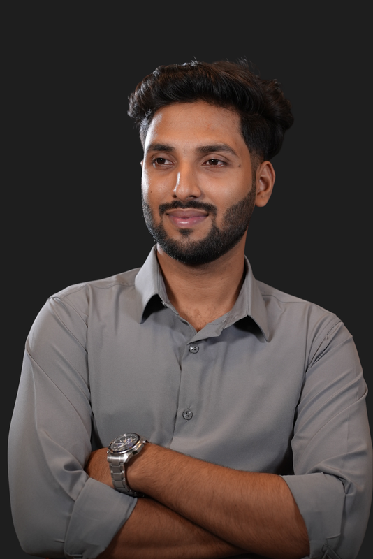 ILIAF Smart Ash Minimalist Dress Shirt - Premium Office Attire - Image 3