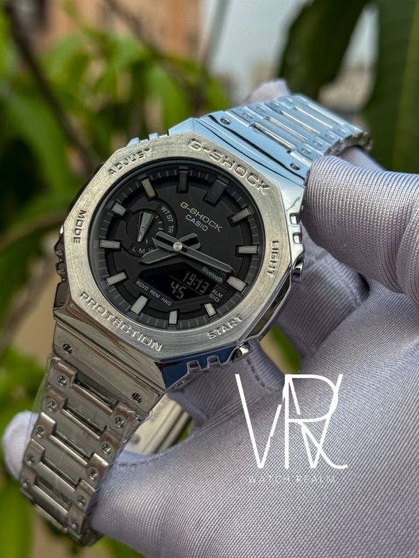 GSHOCK GA2100 SILVER CHAIN,BLACK DIAL