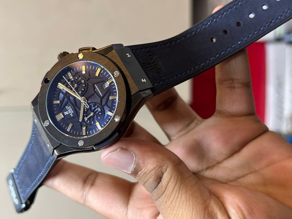 HUBLOT BELT SPIDER BLUE DIAL SILVER CASE BLUE BELT VELVET TEXTURE