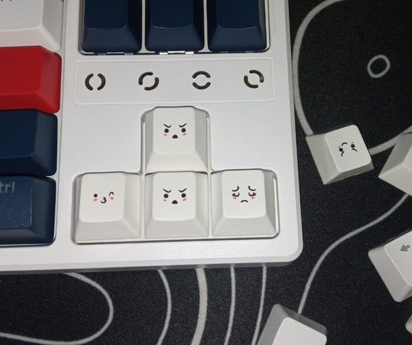 The Mood Keycap Set (R4 + Arrow)