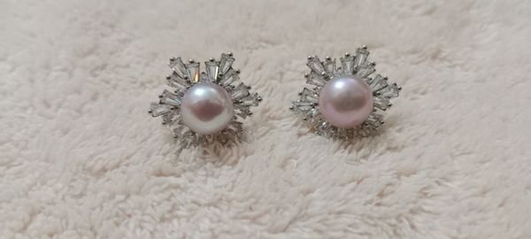 Diamond cut Pearl Ear Ring