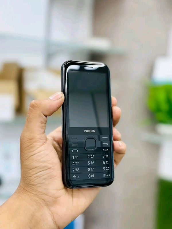 Nokia 8000 4G (India)