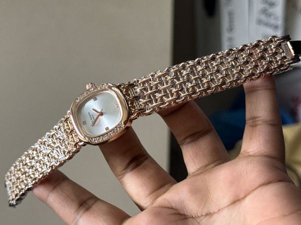 PATEK PHILIPPE STONE CASE ROSE GOLD WHITE DIAL