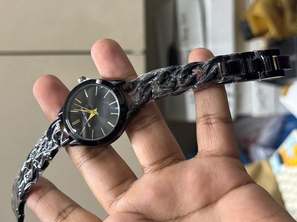 MK SHACKLE CHAIN FULL BLACK
