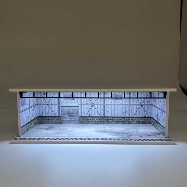 1:64 Diorama House: LED-Lit Garage Display