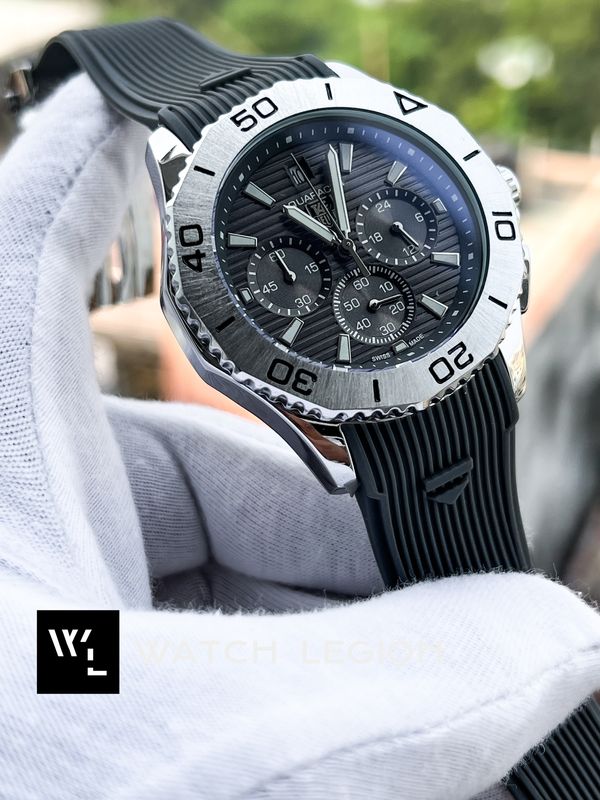 TAG AQUARACER GREY STRIP DIAL SILVER CASE GREY BELT