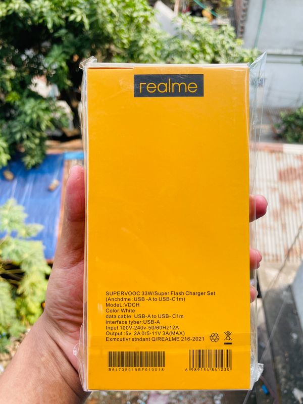 Realme Adapter With Cable 33w Fast Flash Charger Set - Image 2