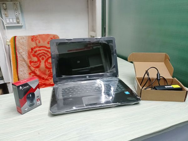 Core i3 -3 gen HP