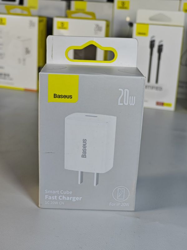 Baseus Smart cube fast Wall charger 20w cn