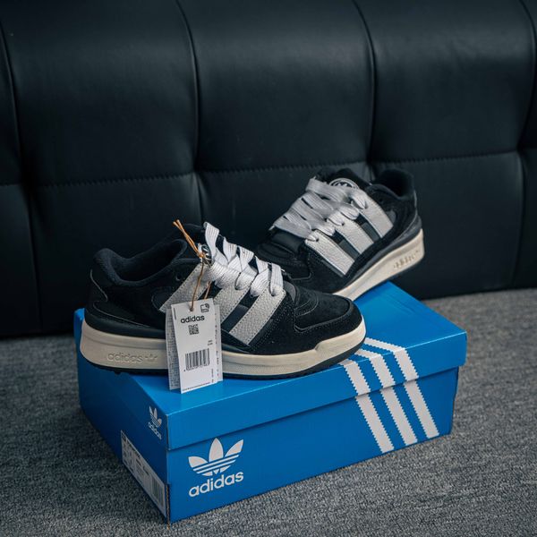 Adidas Forum (1:1)