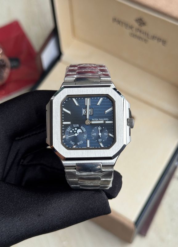 Patek Philippe cubitus moon phase