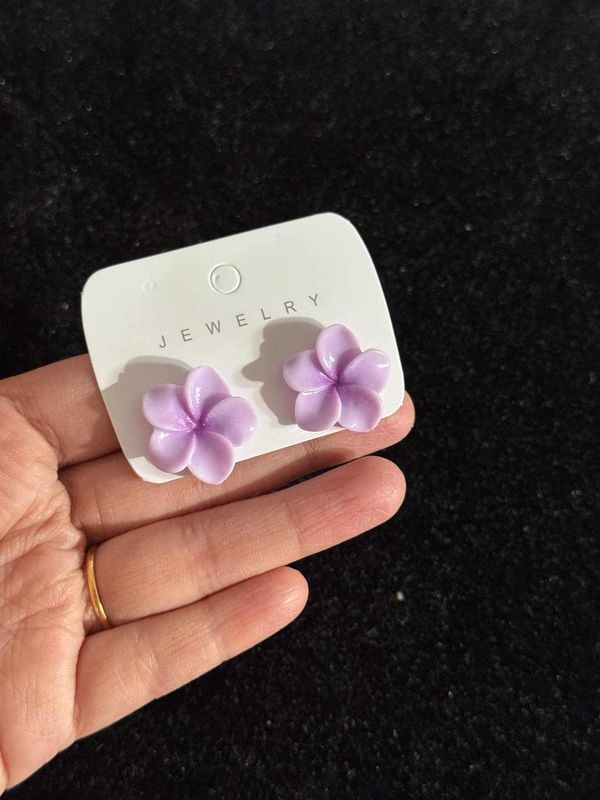 Sweet Plumeria Earrings