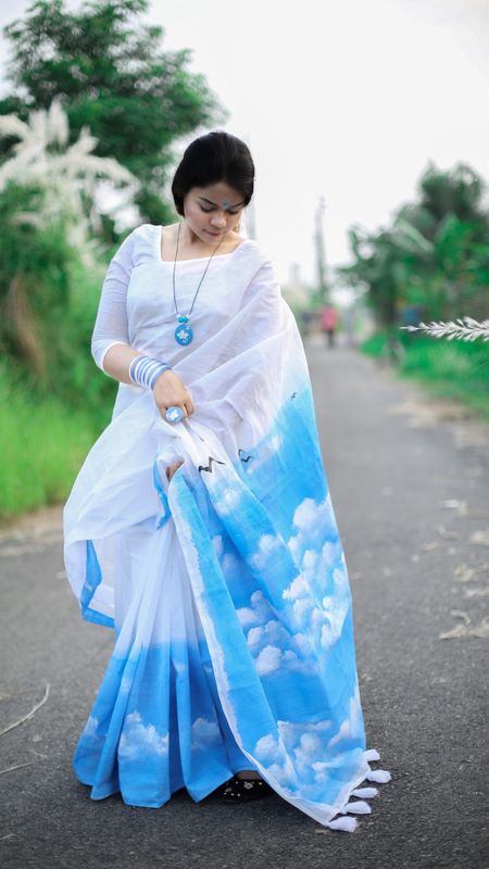 শাড়ি (মেঘ)