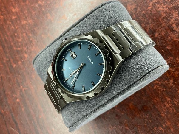 Vacheron Constantin Quartz Black Body Blue Dial