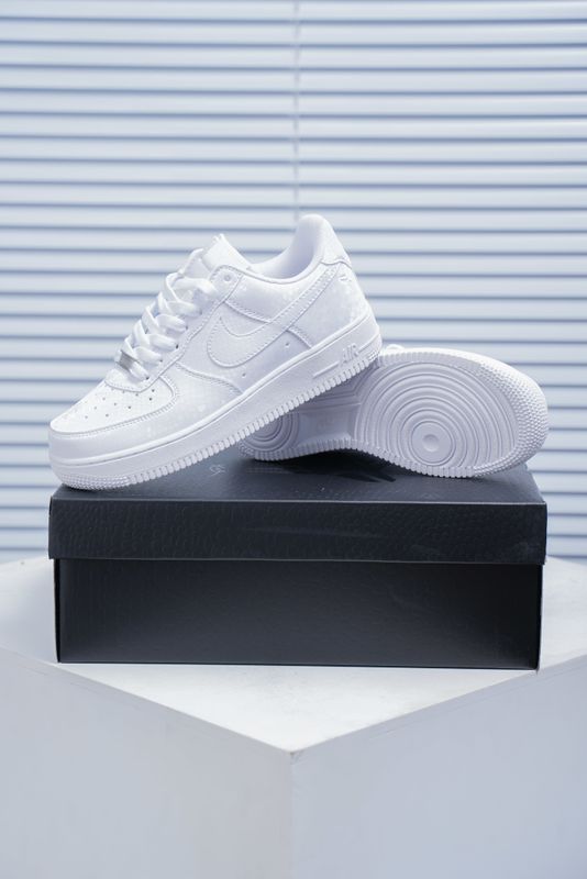 Nike Air Force 1 (1:1)