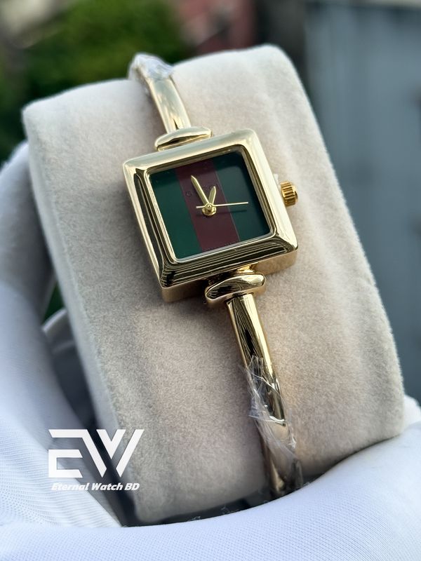 GUCCI CHAIN GOLD BODY COLOUR DIAL