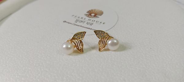 Leaf Shape pearl ear ring