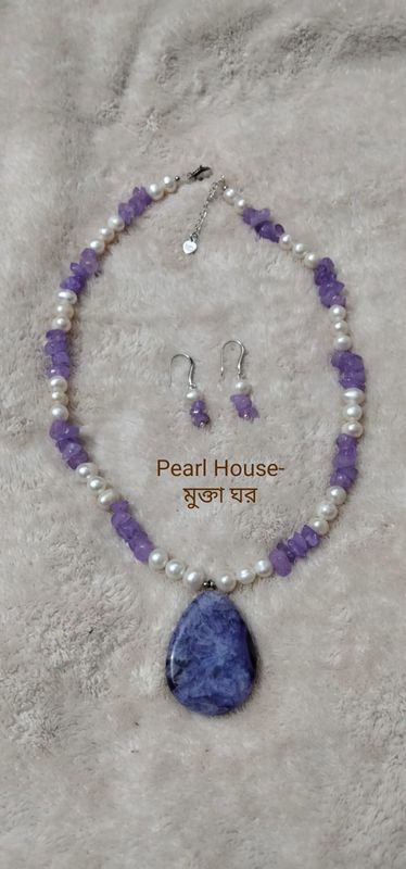 Pearl & coral stone combination neckpiece