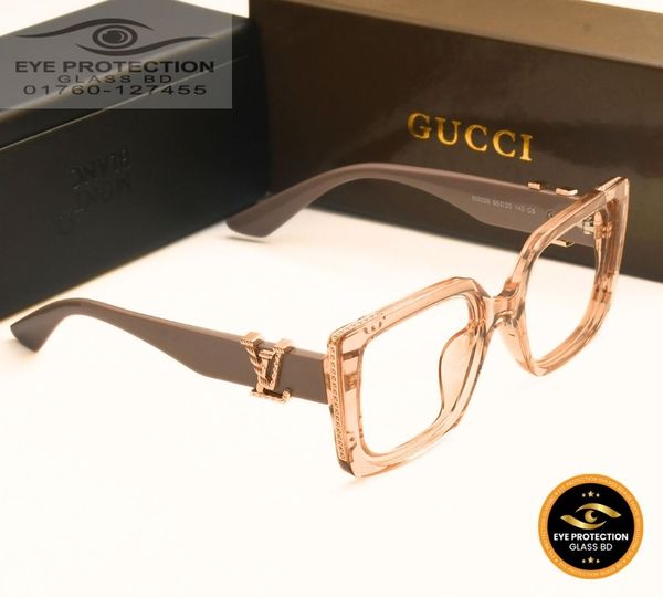 w eyeglass