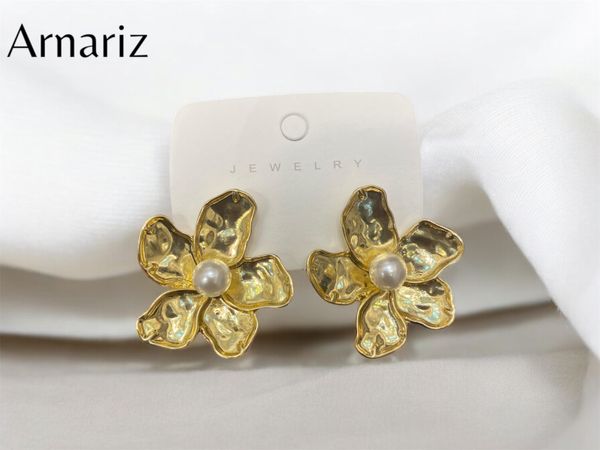 Gold-tone top 41