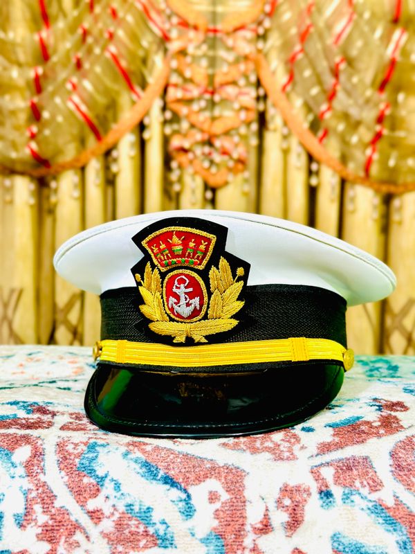 Peak Cap
