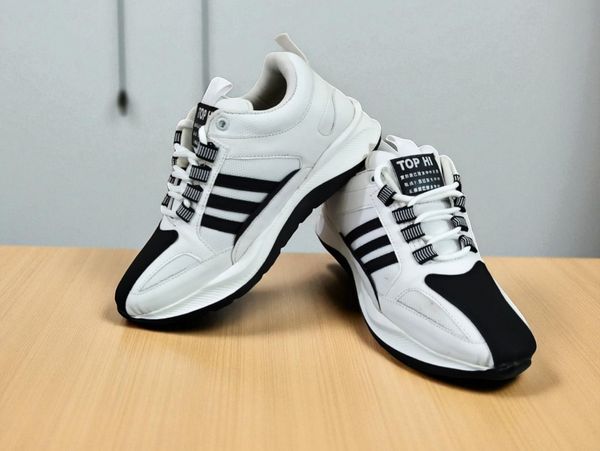 Premium Sneakers (ADS-40)