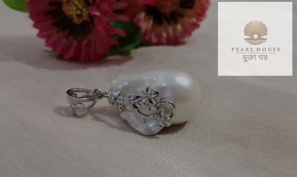 Mother Pearl Locket