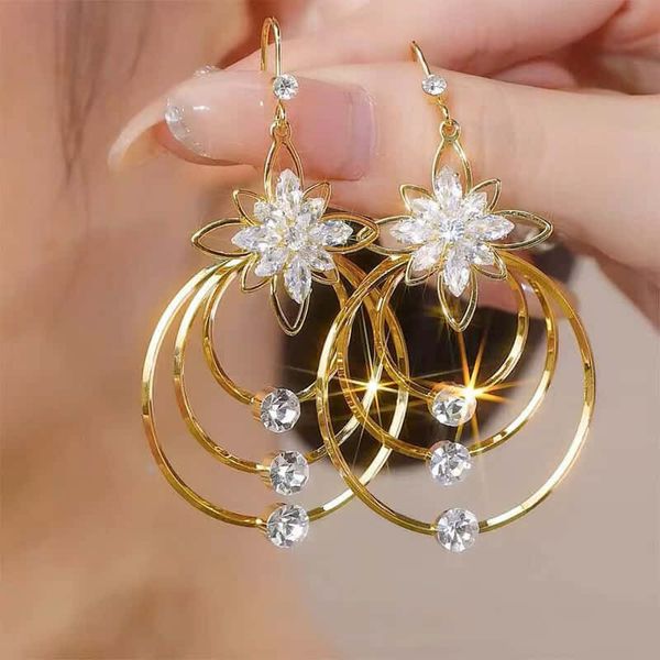 Crystal flower multilayer earrings Colour guaranteed