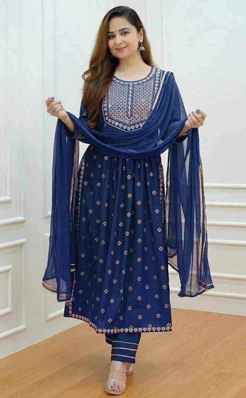 Nayra Dress