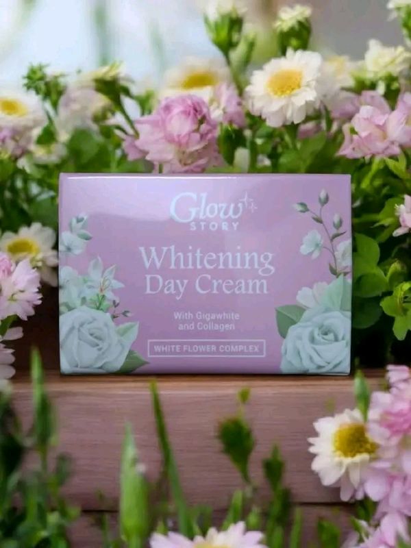 Glow Story Whitening Day Cream