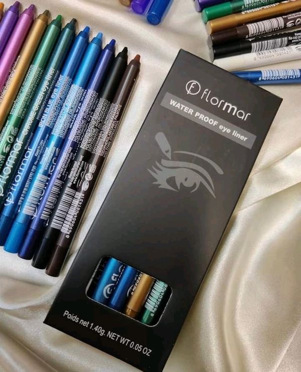 Flormar 12 piece Colorful eyeliner pencil đ¸