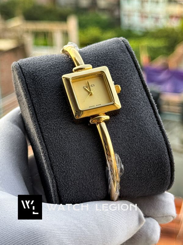 GUCCI GOLDEN CASE GOLDEN DIAL