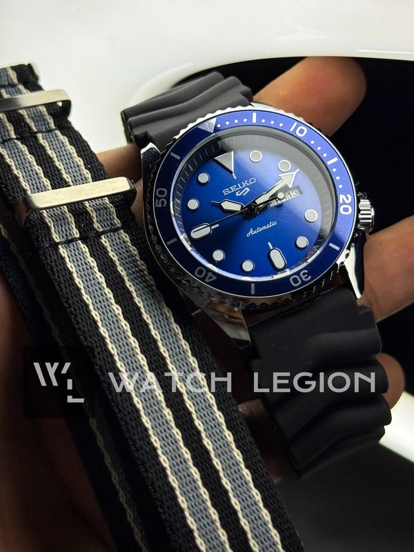 SEIKO DAY DATE SILICONE BLUE WITH FREE NATO