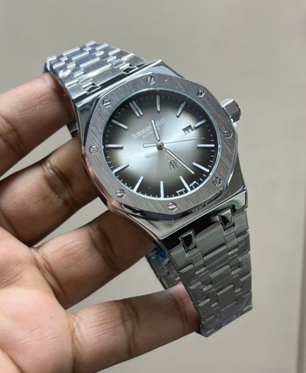 AP NON CHRONO SILVER DIAL