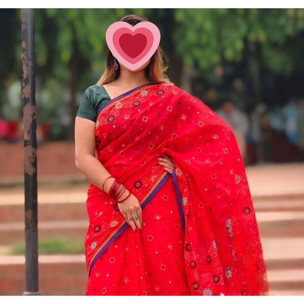 হাঁপ সিল্কে করা বুটিক আর্ট শাড়ি