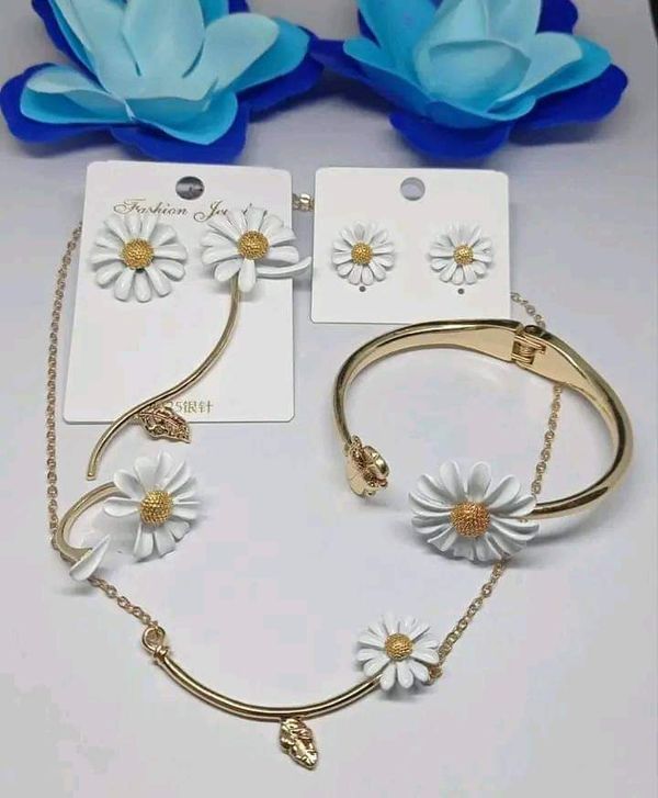 Pendant+Earring 2 pair+Bracelet+Finger Ring