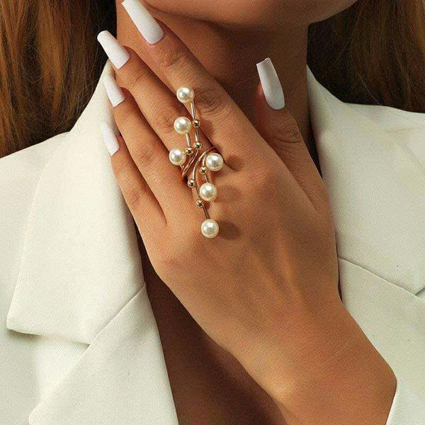 Pearl Geometric Ring 🦪